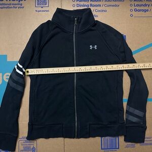 Under Armour Black Zip-Up Jacket. Size Small Women